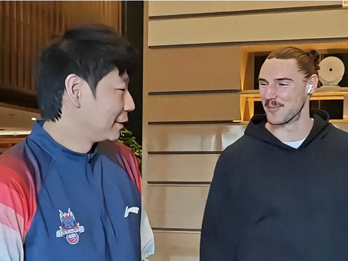 山东男篮紧急引进斯蒂尔应对山西大战