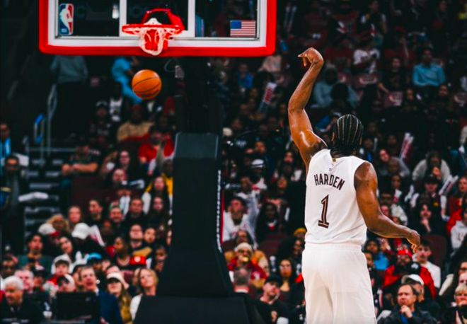 哈登高效输出助骑士力克勇士 提前锁定季后赛席