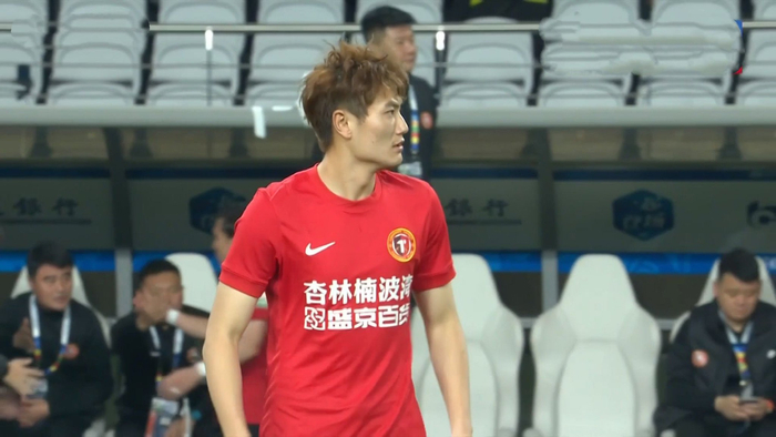 辽宁铁人客场惨败申花 外援乏力战术失误引质疑